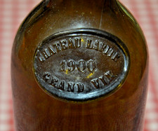 Empty Antique CHATEAU LAFITE 1900 GRAN VIN sealed wine bottle (Baron Rothschild)