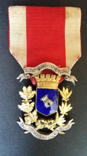 Bel insigne émaillé portable