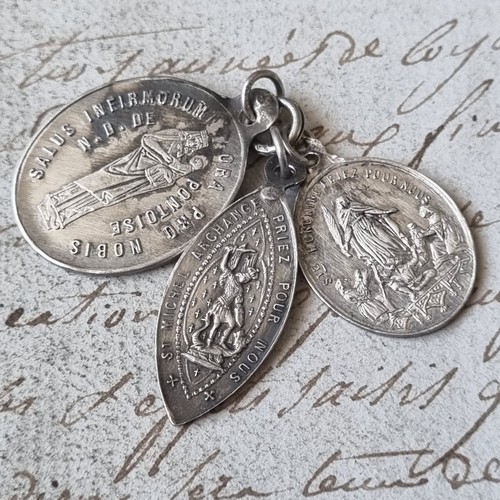 Lot médailles anciennes en - 3,