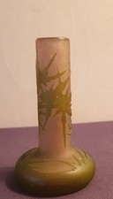 Ets GALLE, très joli vase soliflore en verre doublé, à panse aplatie