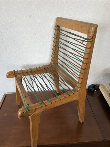 Chaise enfant scoubidou - chaise, vers
