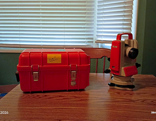 Leica t100 theodolite - t100, 563851