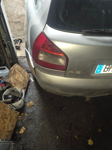 Feu arriere audi 8l - feu,