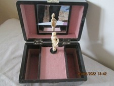 BOITE A BIJOUX MUSICALE BOIS LAQUE DANSEUSE JAPONISANT JEWEL MUSIC  BOX