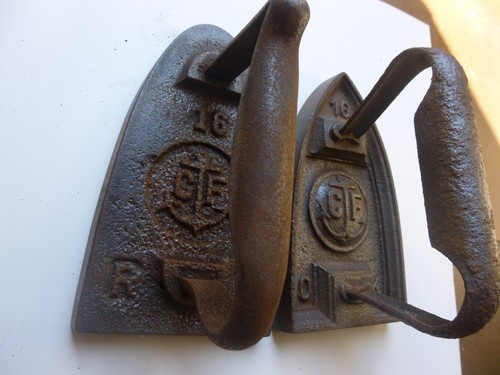Anciens fers repasser en - fers,