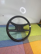 Volant Peugeot 604 dans son