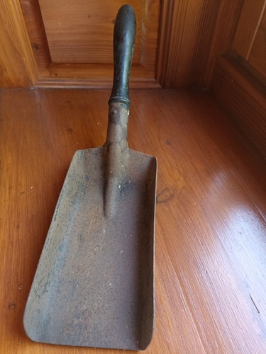 Ancienne pelle charbon a - pelle,