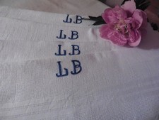 4 SERVIETTES NID D ABEILLE