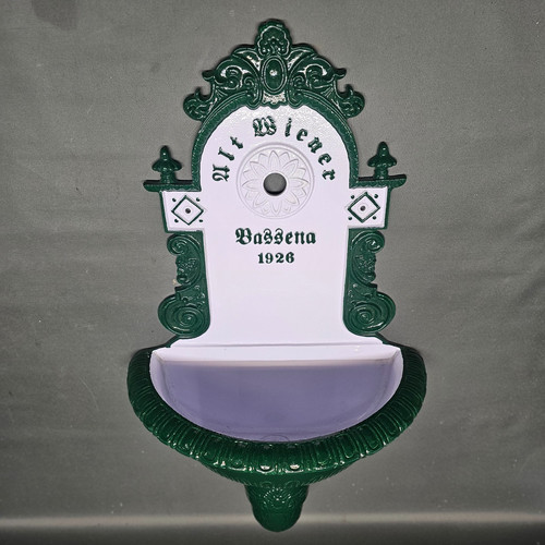 Fontaine murale dans style - murale,