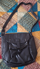 Sac à main porté épaule en