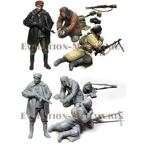 Lot figurines en - 1:35,