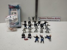 Figurines Pompiers Métal Lot X24 A Peindre