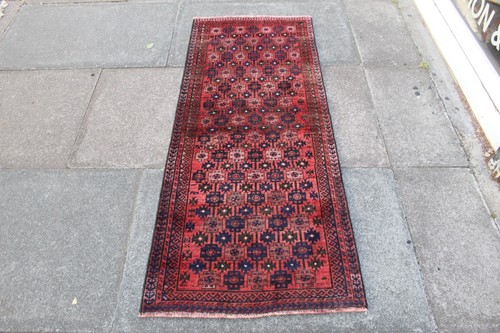 Tapis couloir oriental fait - de,