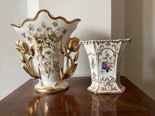 Deux vases porcelaine vieux - deux,