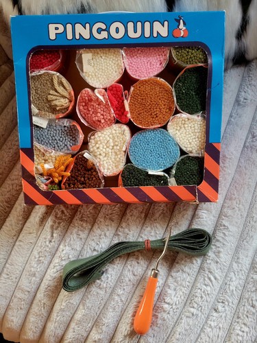 Boîte lot laine canevas - canevas, tapis