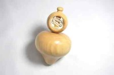 TOUPIE EN BOIS à LANCEUR 13