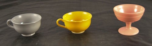 Lot painted milk glass - milk,