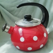 Ancienne Bouilloire en tôle