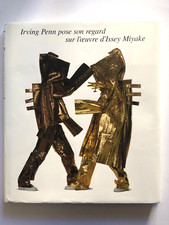 IRVING PENN POSE SON REGARD
