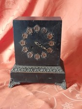 ancienne pendule en bois