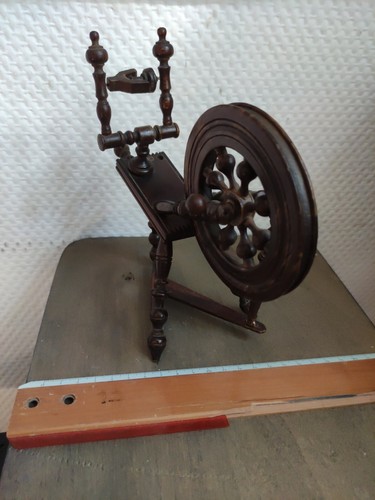 Jouet ancien rouet dévidoir - jouet, /dévidoir