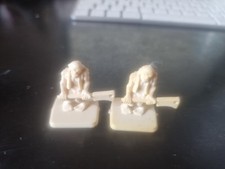 figurine Lot De  2 Zombies