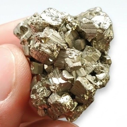 Pyrite cristal cube - cube, nature