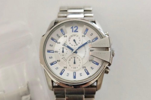 Montre chronographe quartz - chronographe,