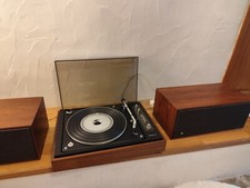 Platine vinyle et enceintes