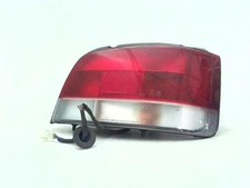 Feu arriere principal droit