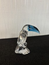 Toucan bec bleu en cristal