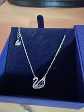 collier Swarovski cygne bleu