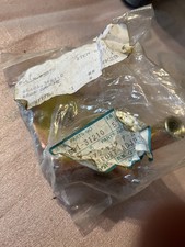 Support bras Roue avant gauche Neuf emballage Kubota ref 65601-31210 tondeuse