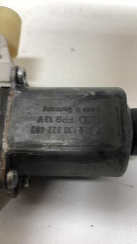 Moteur leve vitre avant droit