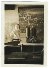  1930 snapshot photo a science student - chemistry lab - schoolgirl 