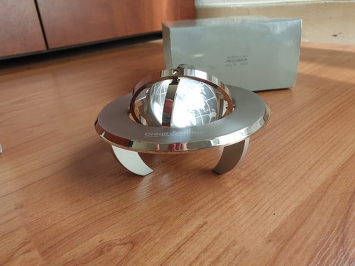 Horloge metal gyroscopique - horloge,