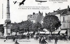 CPA 70 VESOUL Place de la République le jour de la fête d'inauguration de la Mai