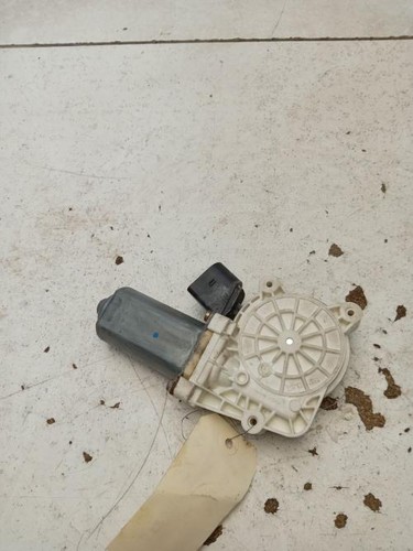 Moteur leve vitre avant - , droit