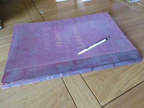 Livre caisse ferme de - caisse,