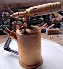 Lampe à souder ancienne