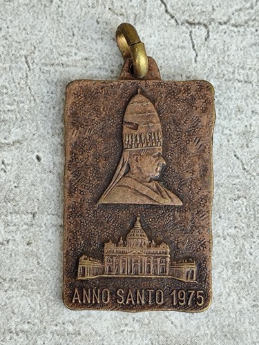 Pendentif chrétien métal