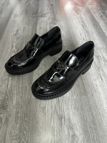 Chaussure prada mocassins - chaussure,