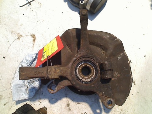 Fusee avant droite suzuki - avant,