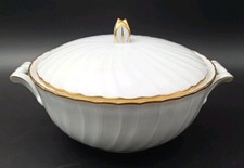 LIMOGES BERNARDAUD - SOUPIÈRE EN PORCELAINE Modèle VERLAINE 
