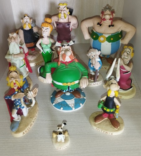 Lot 11 figurines asterix - figurines,