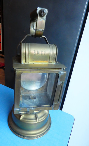 Ancienne lampe lanterne - ou,