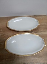 Paire de petits plats