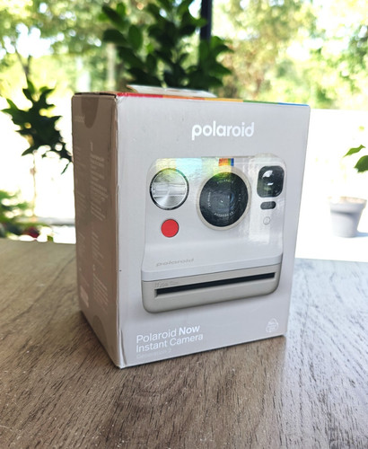 Polaroid now gen - gen, 2