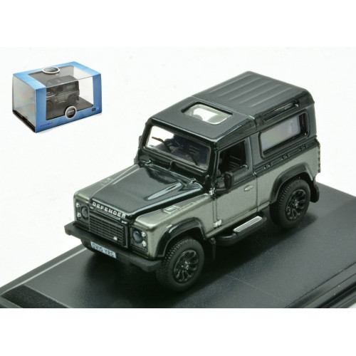 Land rover defender station - 90,