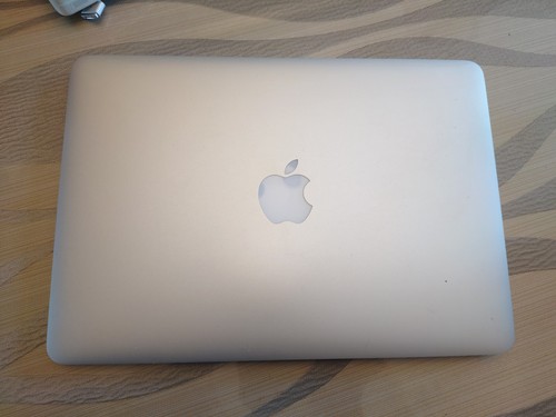 Portable apple macbook pro - macbook,